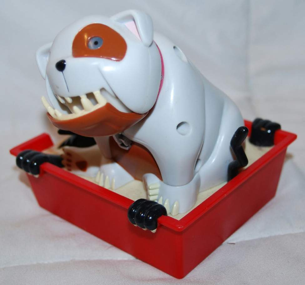 New WowWee Robotics Chatterbot Dog/Cat   works with  your PC or Mac  Ages 12 