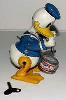 Donald Duck Drummer