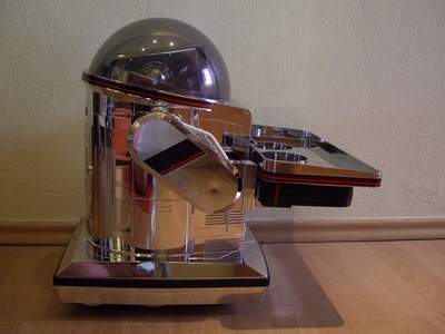 Omnibot 5402 Silver Robot