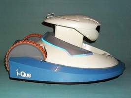 i-Que robot by Toy Quest