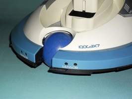 i-Que robot by Toy Quest