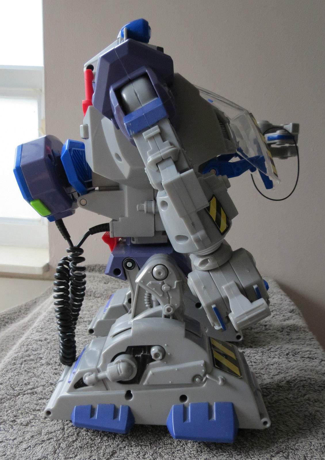 PowerMax Rescue Heroes Robot Ultimate Robotic Vehicle. The Old Robots