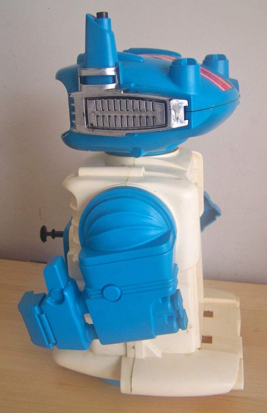 Mister Brain by Remco 1969 - The Old Robots Web Site